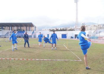 fotosmelilla 2015 02 14 UD Melilla Entrenamiento 13 2 15 4 El fútbol-tenis, protagonista del trabajo